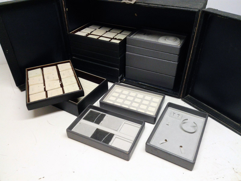 maletin comercial estanteria expositor joyas negro no1 40_5x60_5x25_5 1u